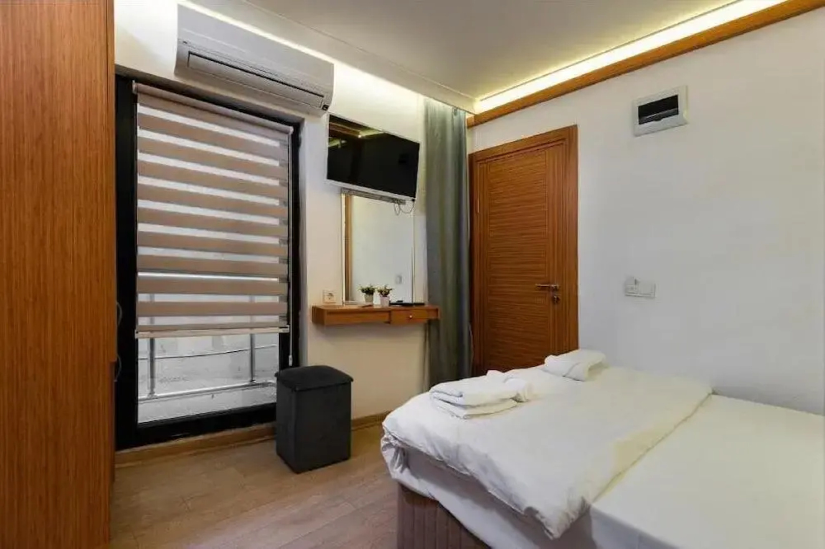 Seven Rooms Oldcity Hotel