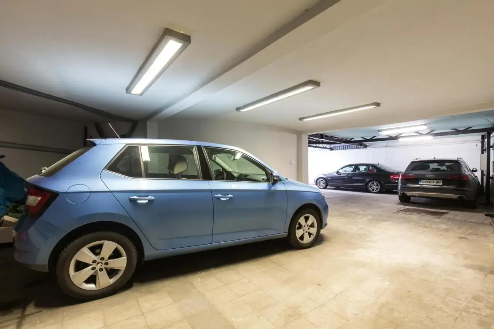 Отель Public House