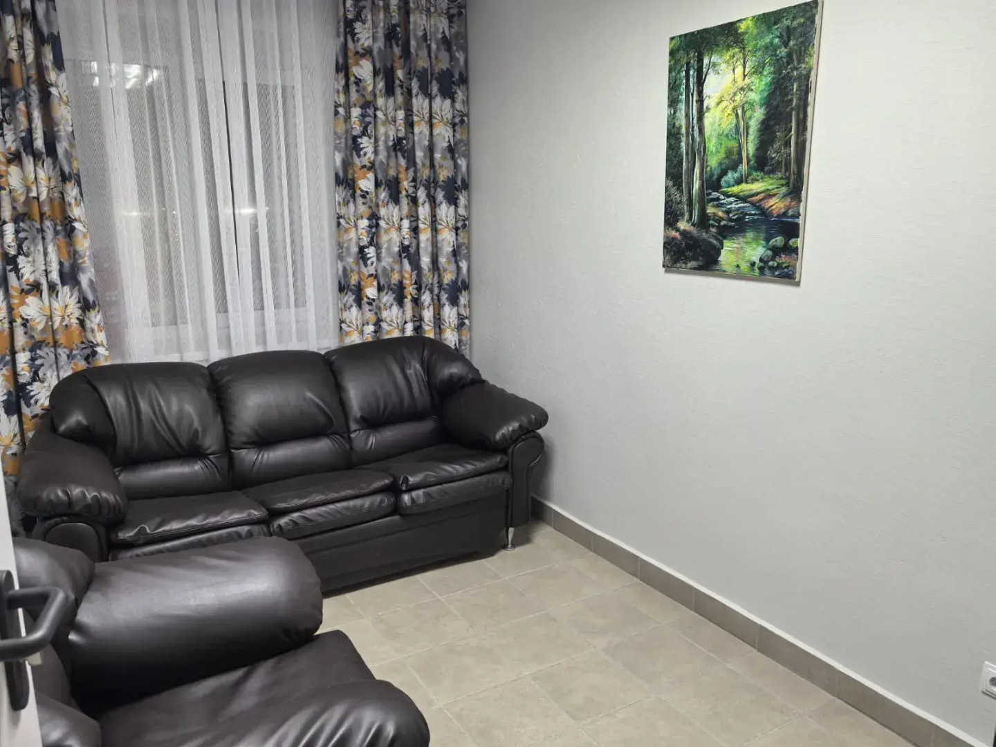 Отель Белая Ворона