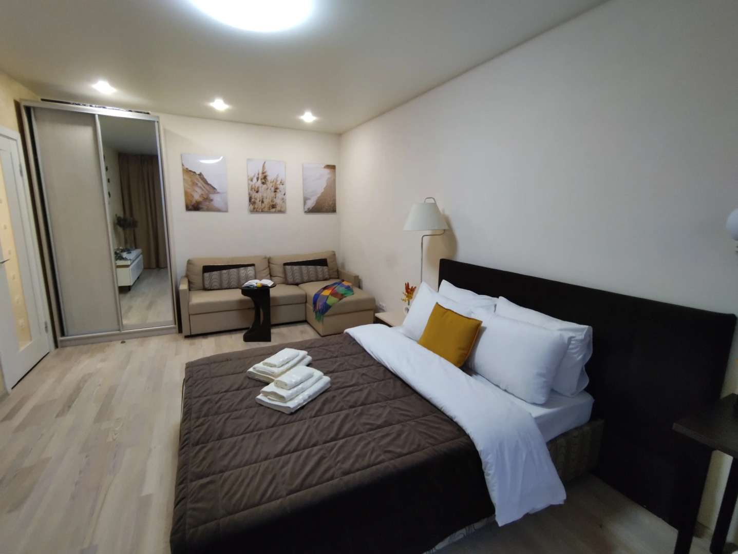 Солнечная квартира у Ледового дворца