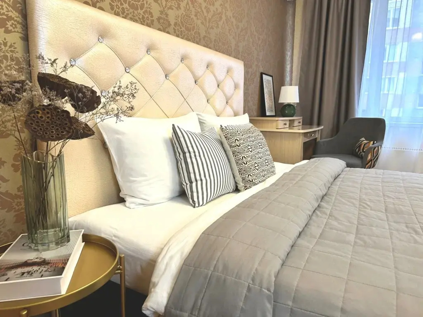 Квартира на улице Невзоровых 64к1