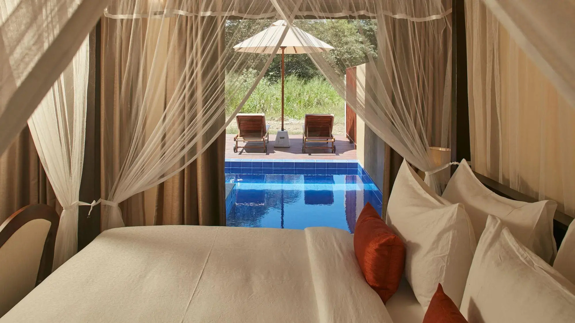 Отель Seerock The King's Domain