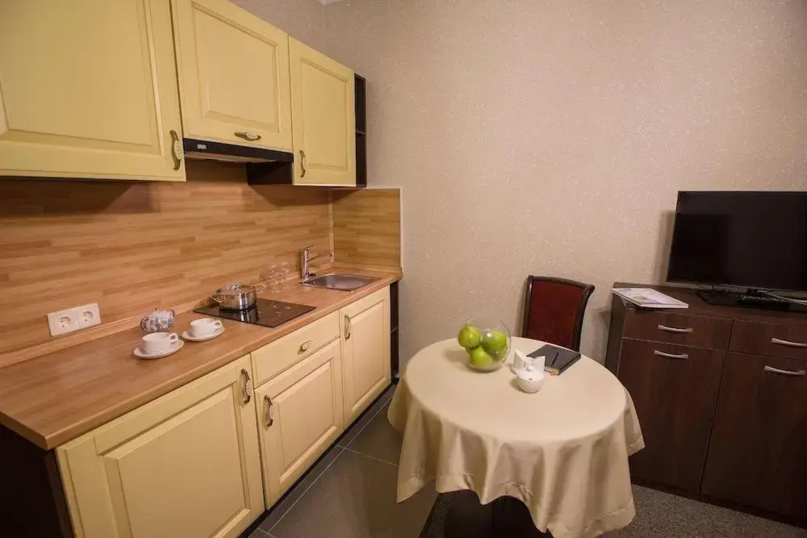 Отель Высоцкий