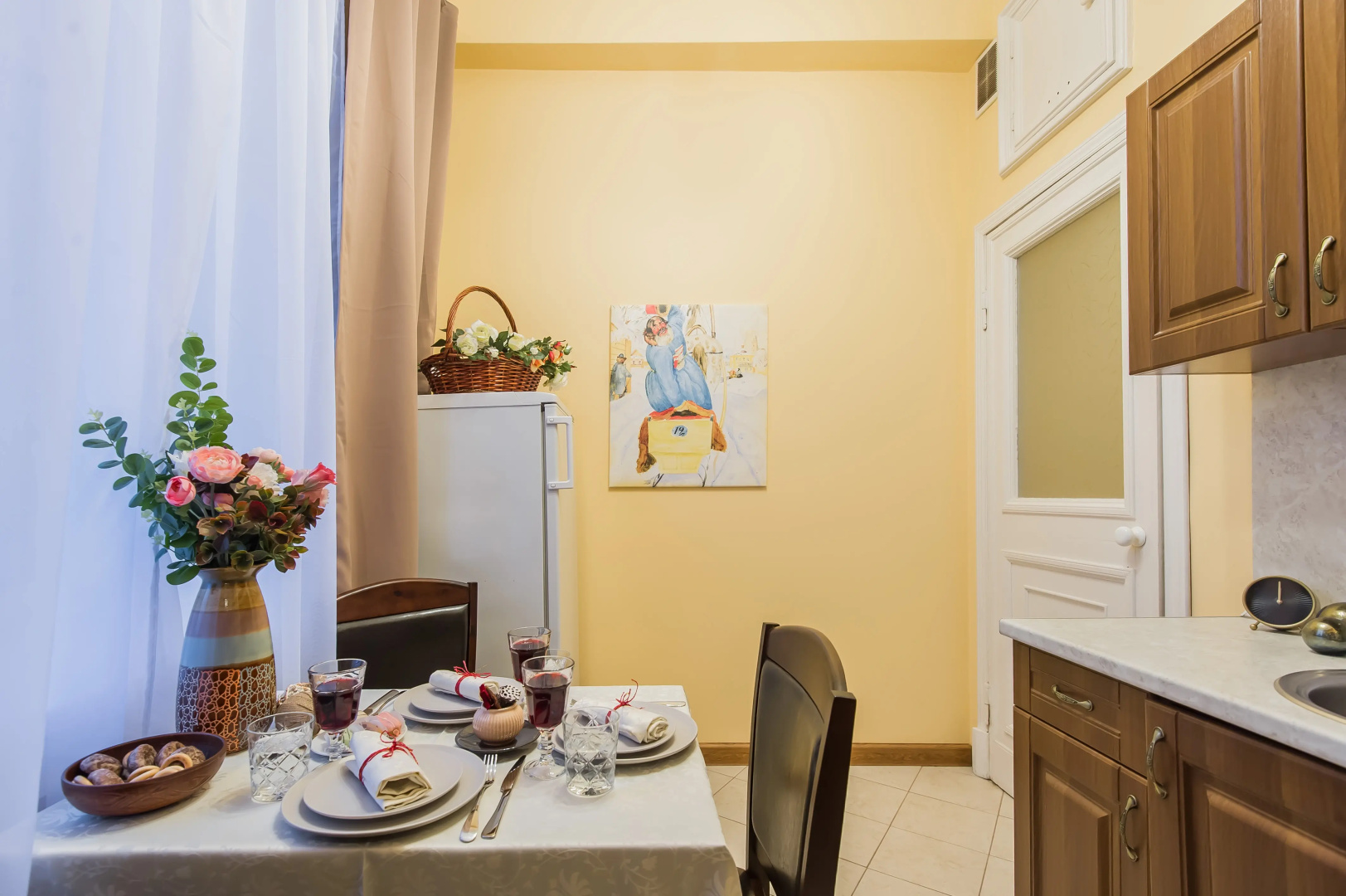 Квартира GM Apartments в Легендарной Сталинской высотке