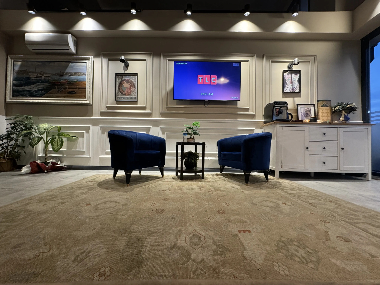 Отель Loft Plus