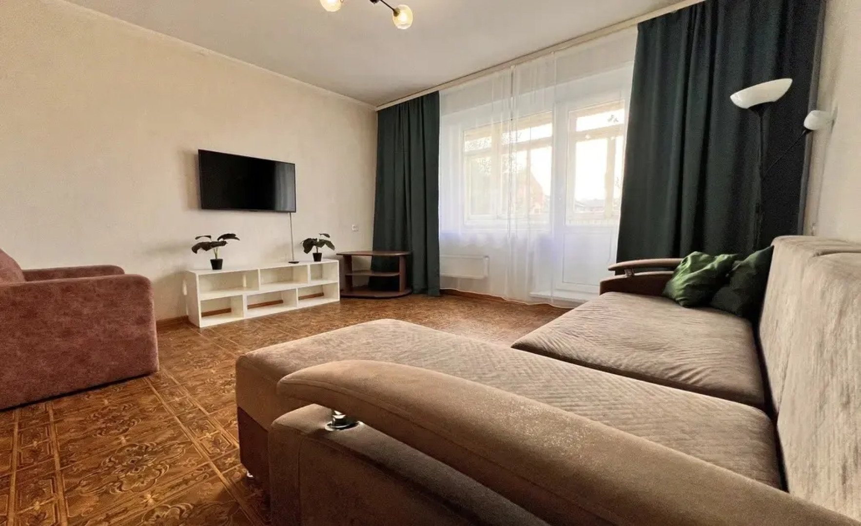 Апартаменты Сутки Как Дома на Трегубенко 56