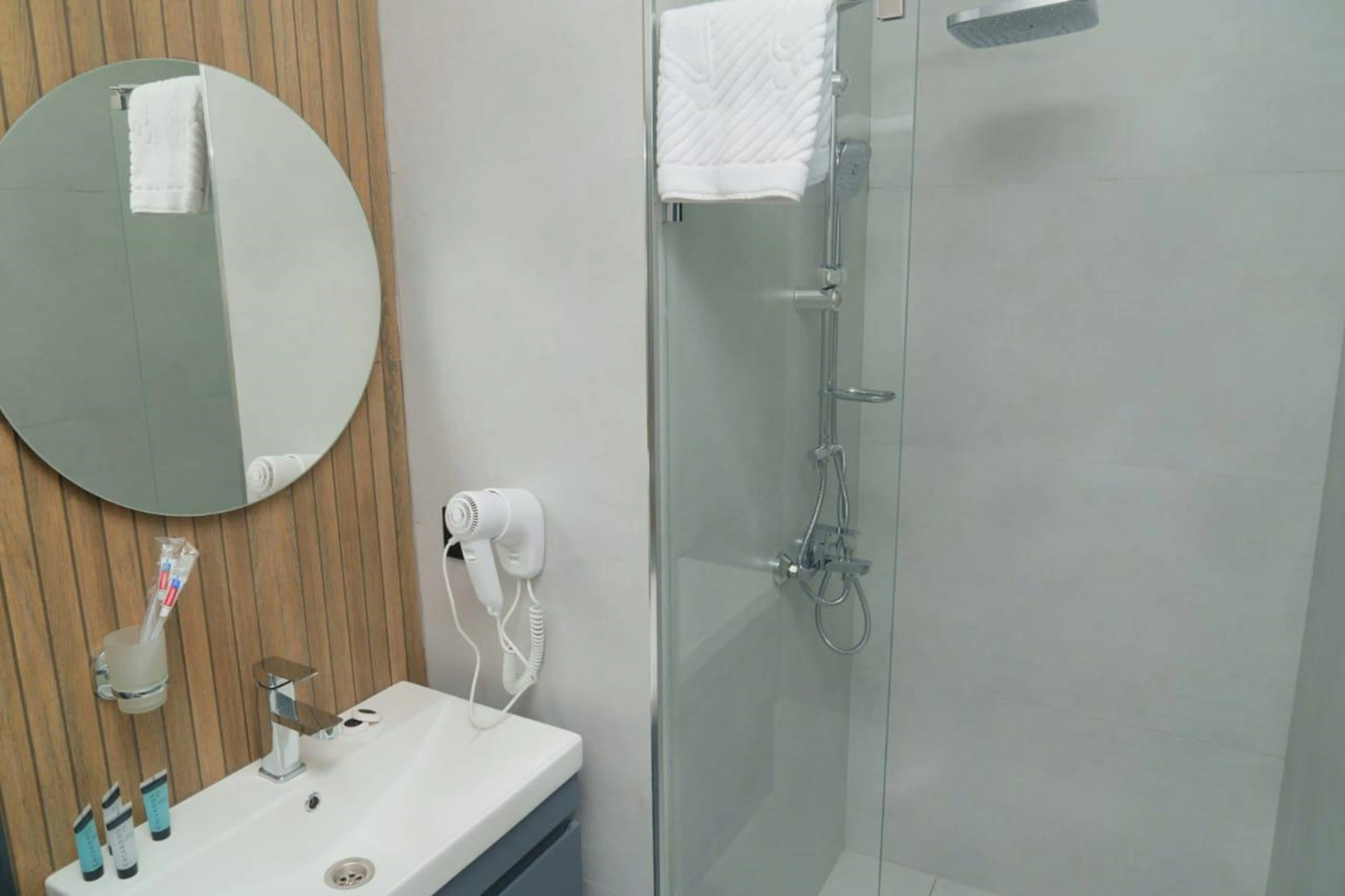 Отель Twelve Inn