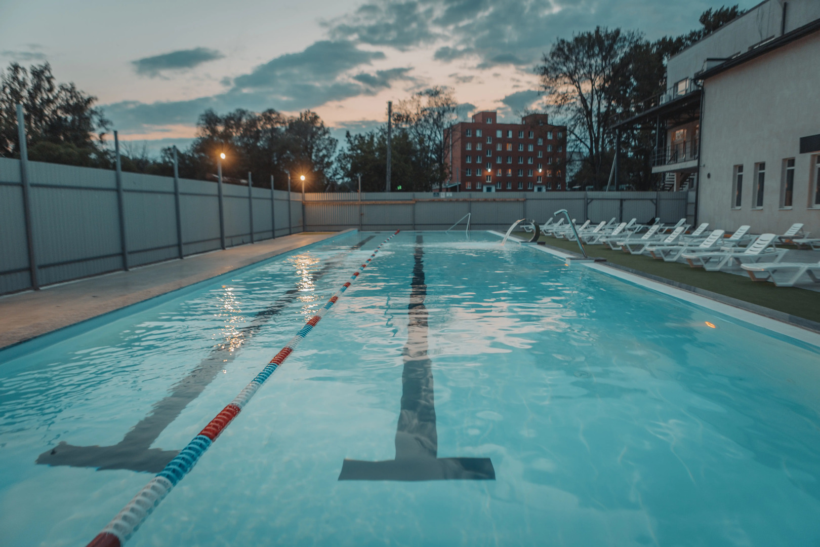 Отель Ист Ривер