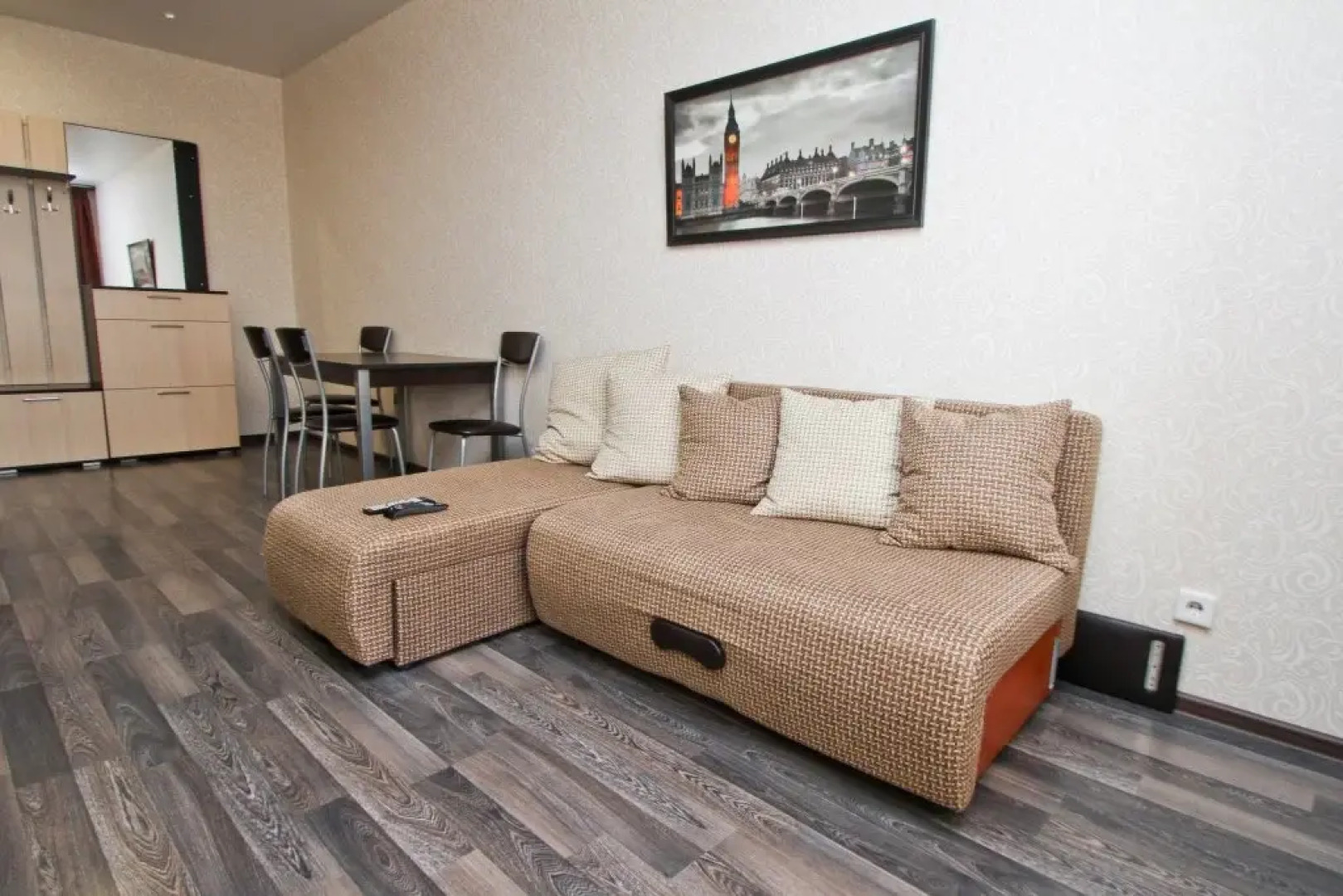 Апартаменты Усольцева 26/79