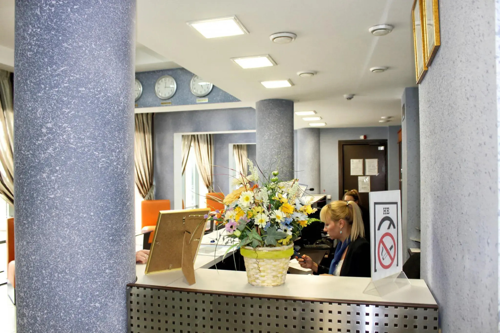 Отель Ист Тайм TGB