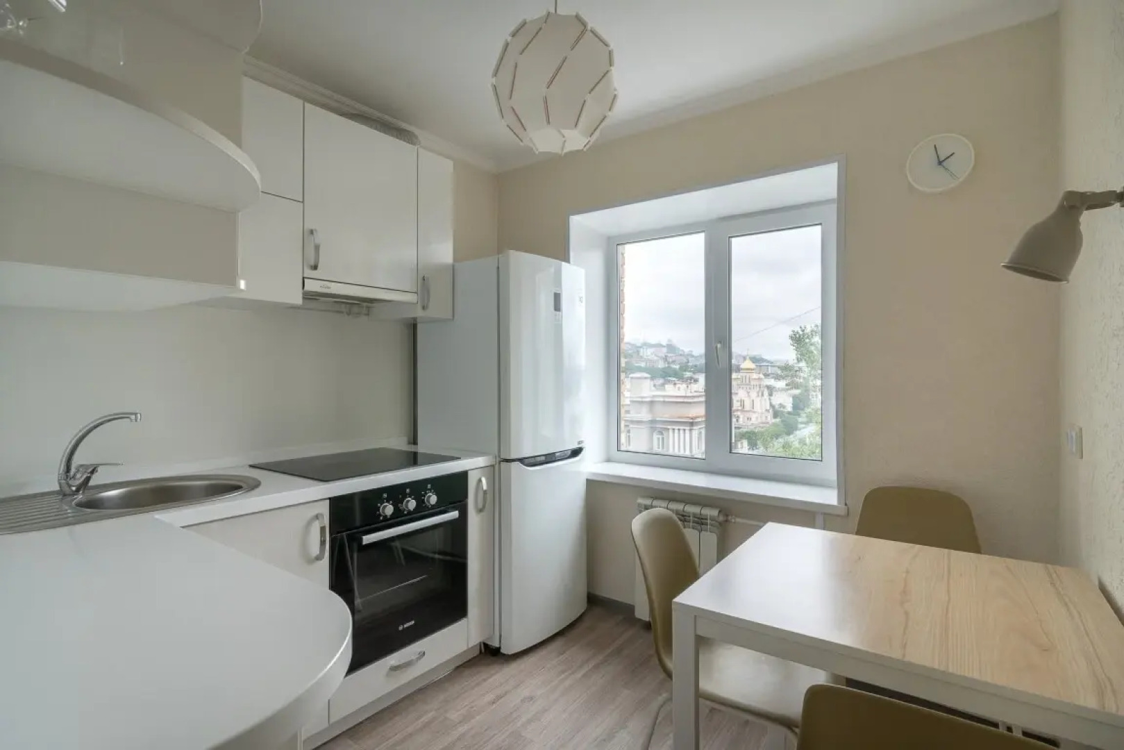 Апартаменты Двухкомнатные с двуспальной кроватью и двумя диванами