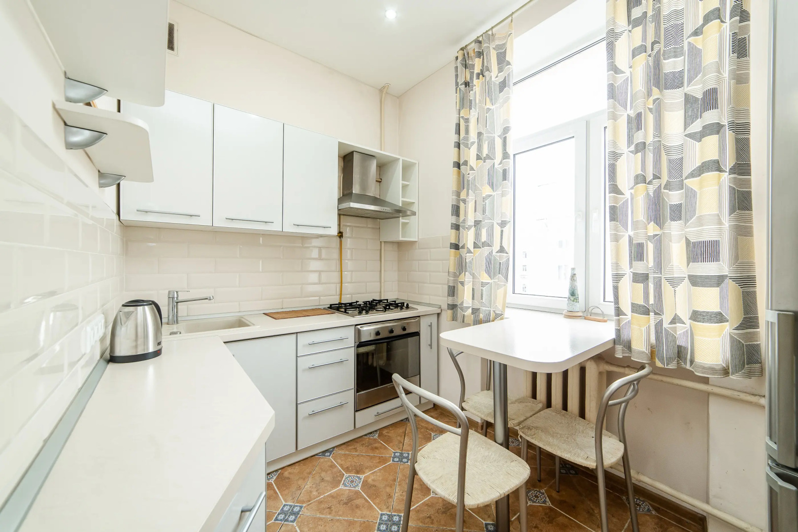 Апартаменты BelaTravel по адресу: Красная 18