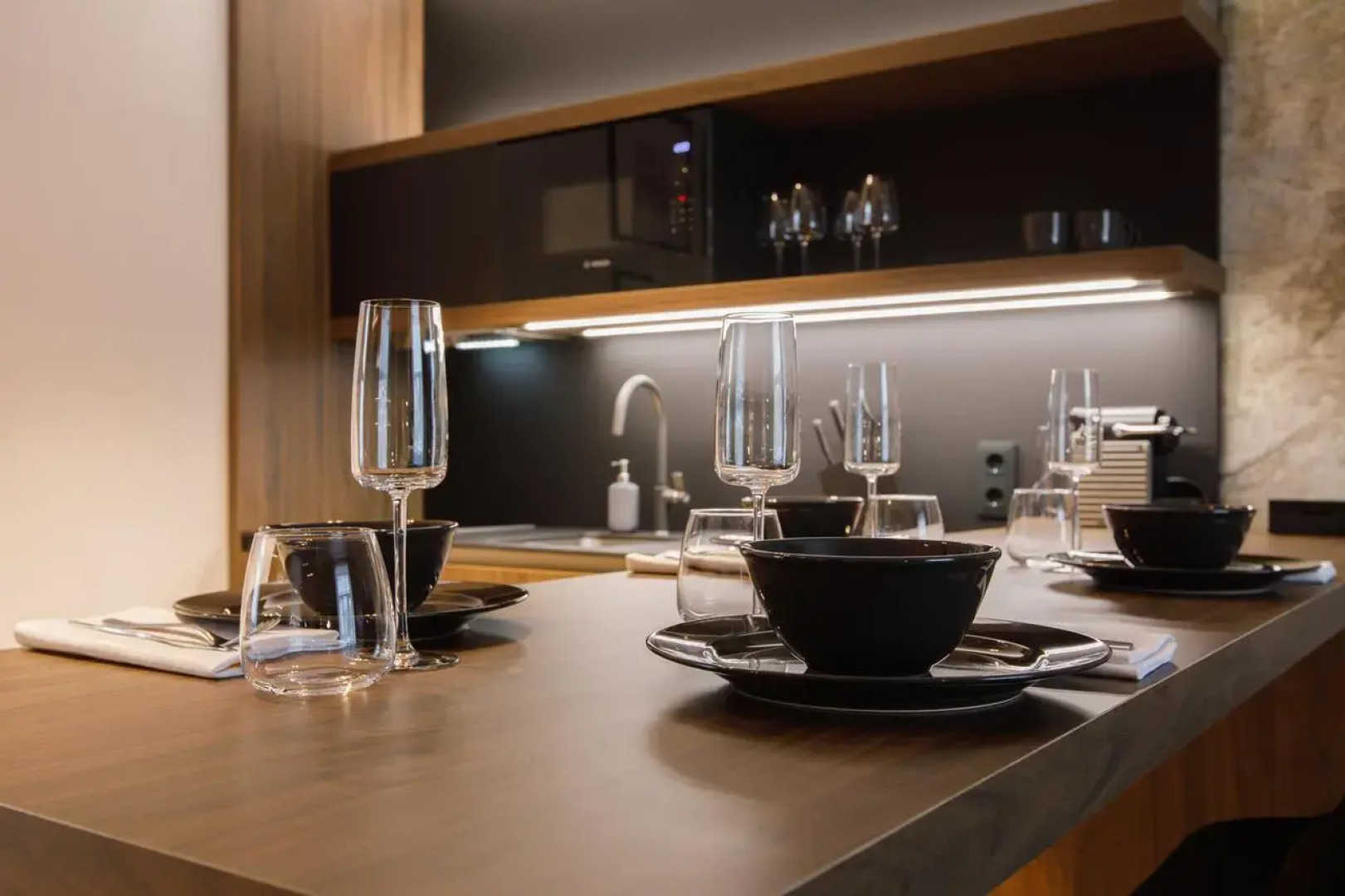 Гостиница Двор Подзноева — Корпус Студии и Апартаменты