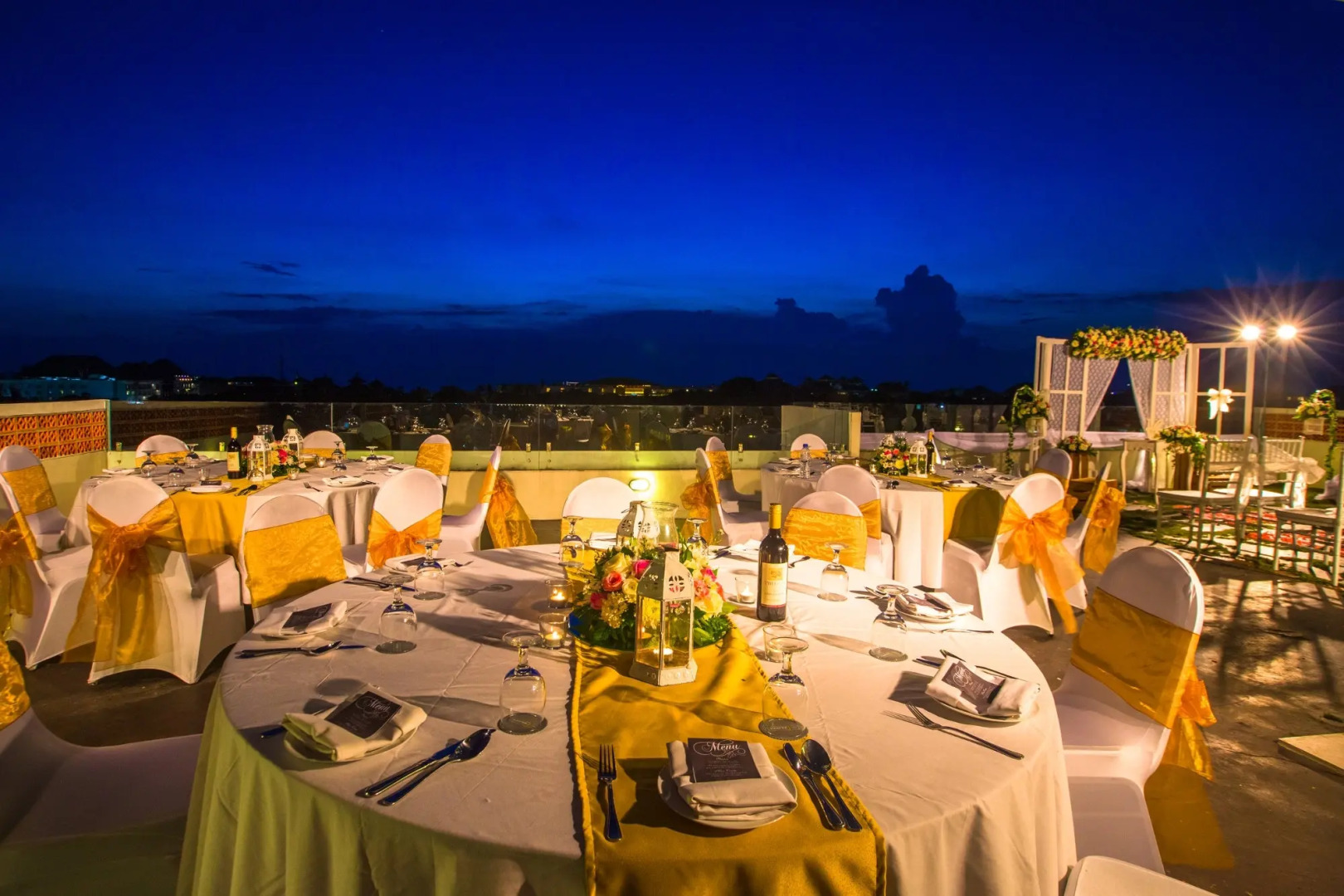 Отель Harper Kuta