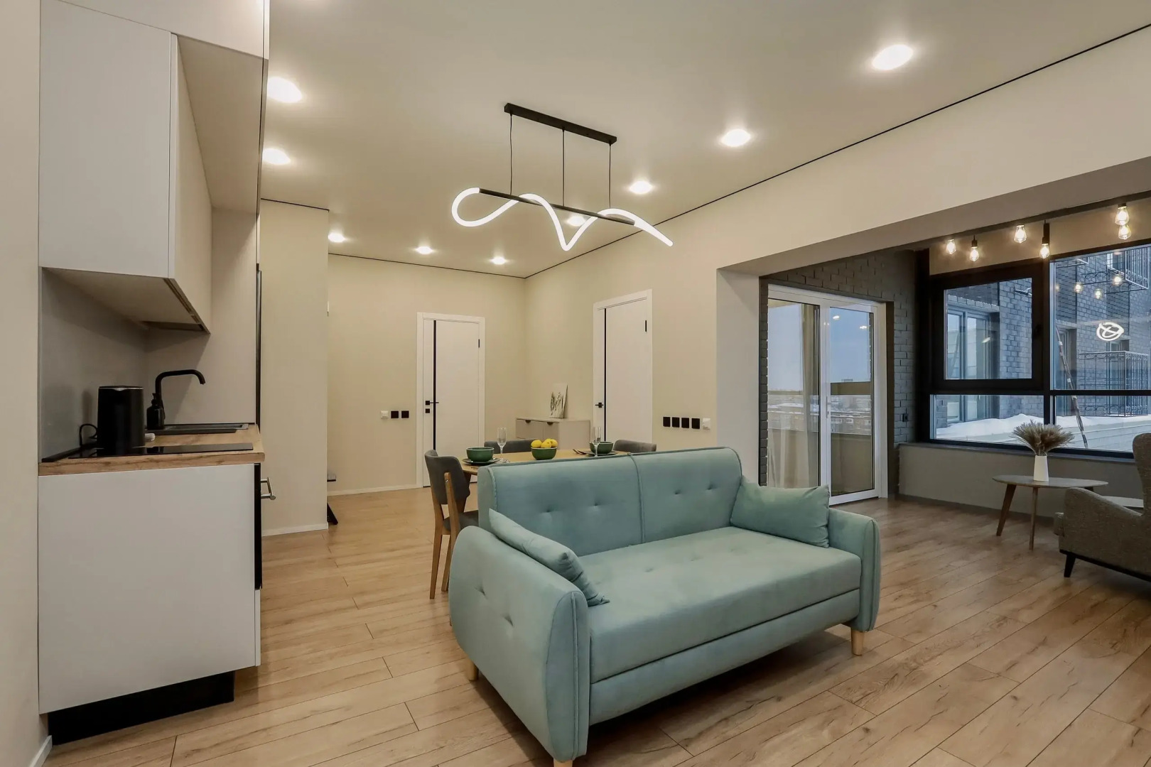 Апартаменты Privi House на Красной 140