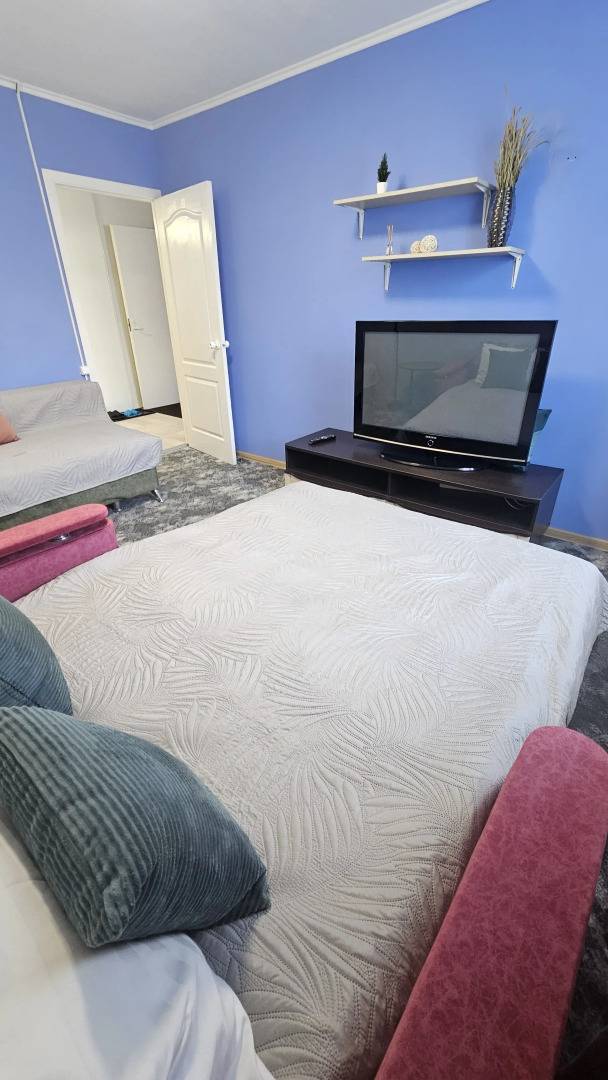 Квартира большая уютная двухкомнатная