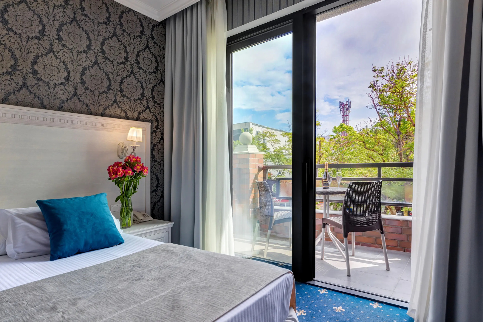 Отель Лермонт