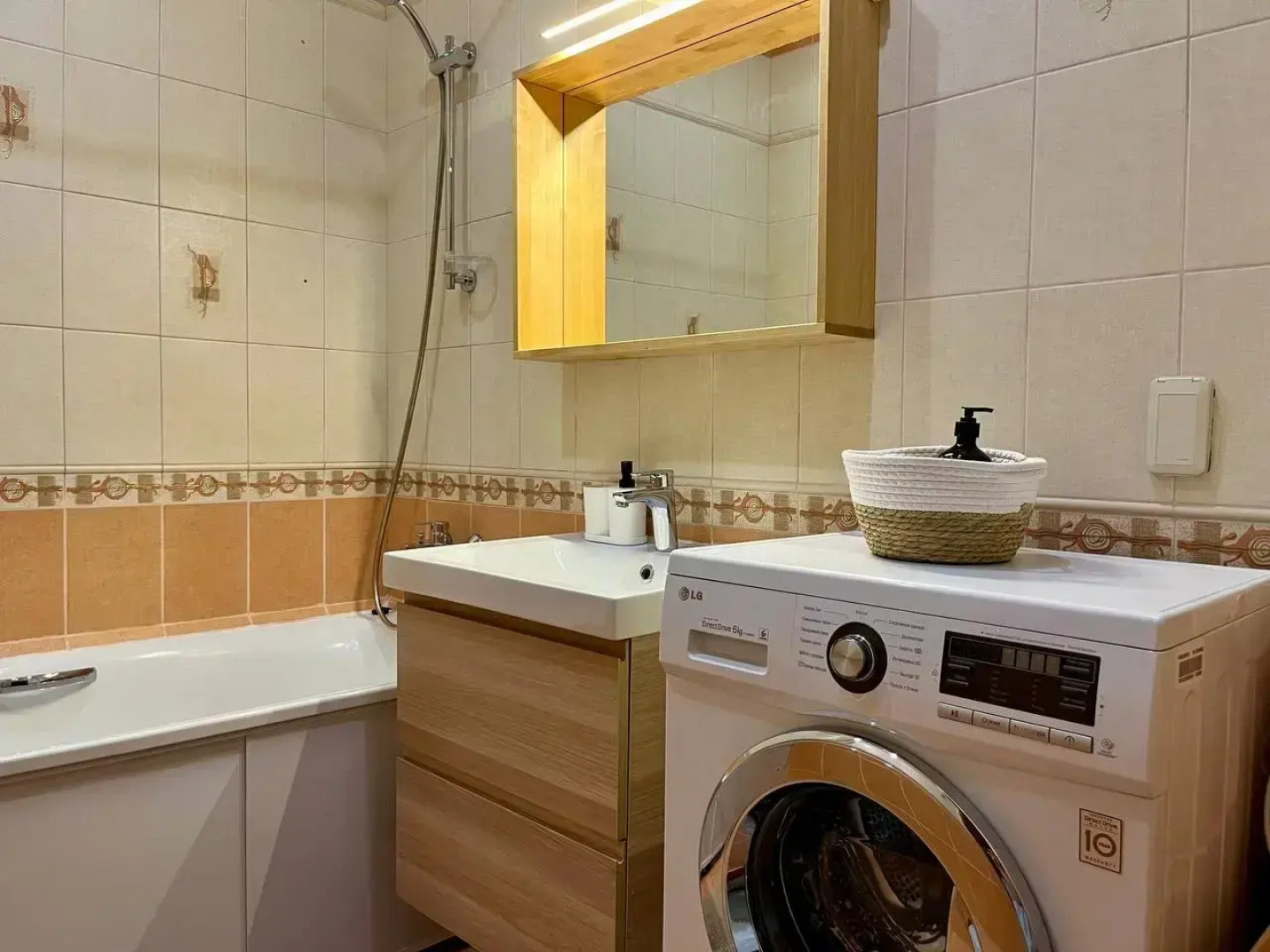 Квартира Просторная Озеро Харовое рядом с центром Казани