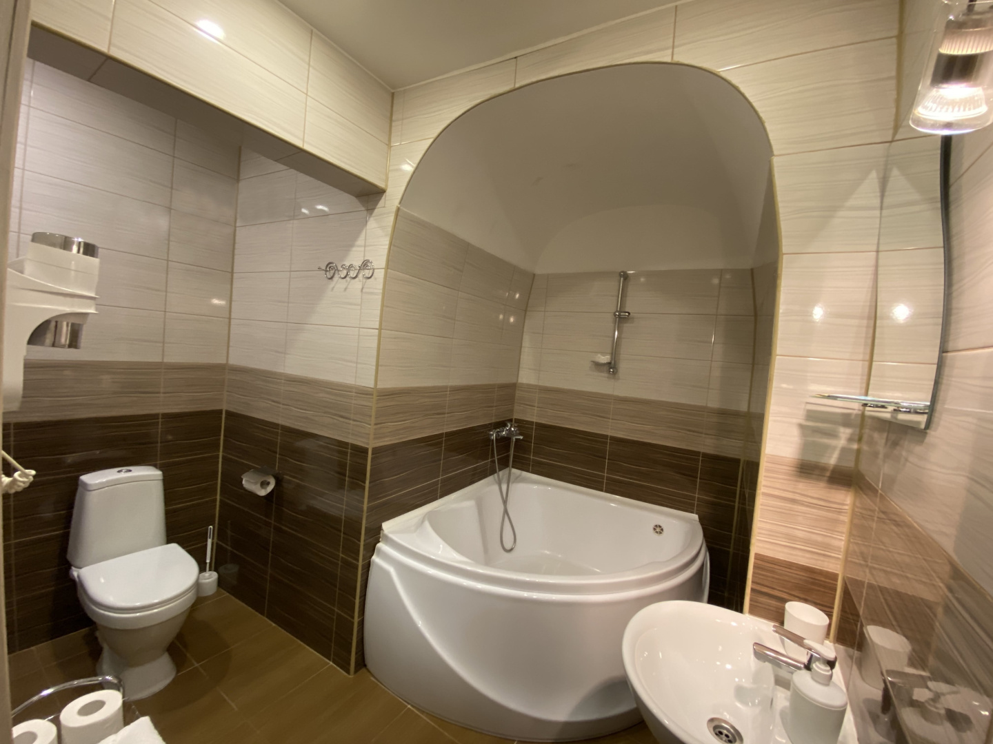 Hotel 812