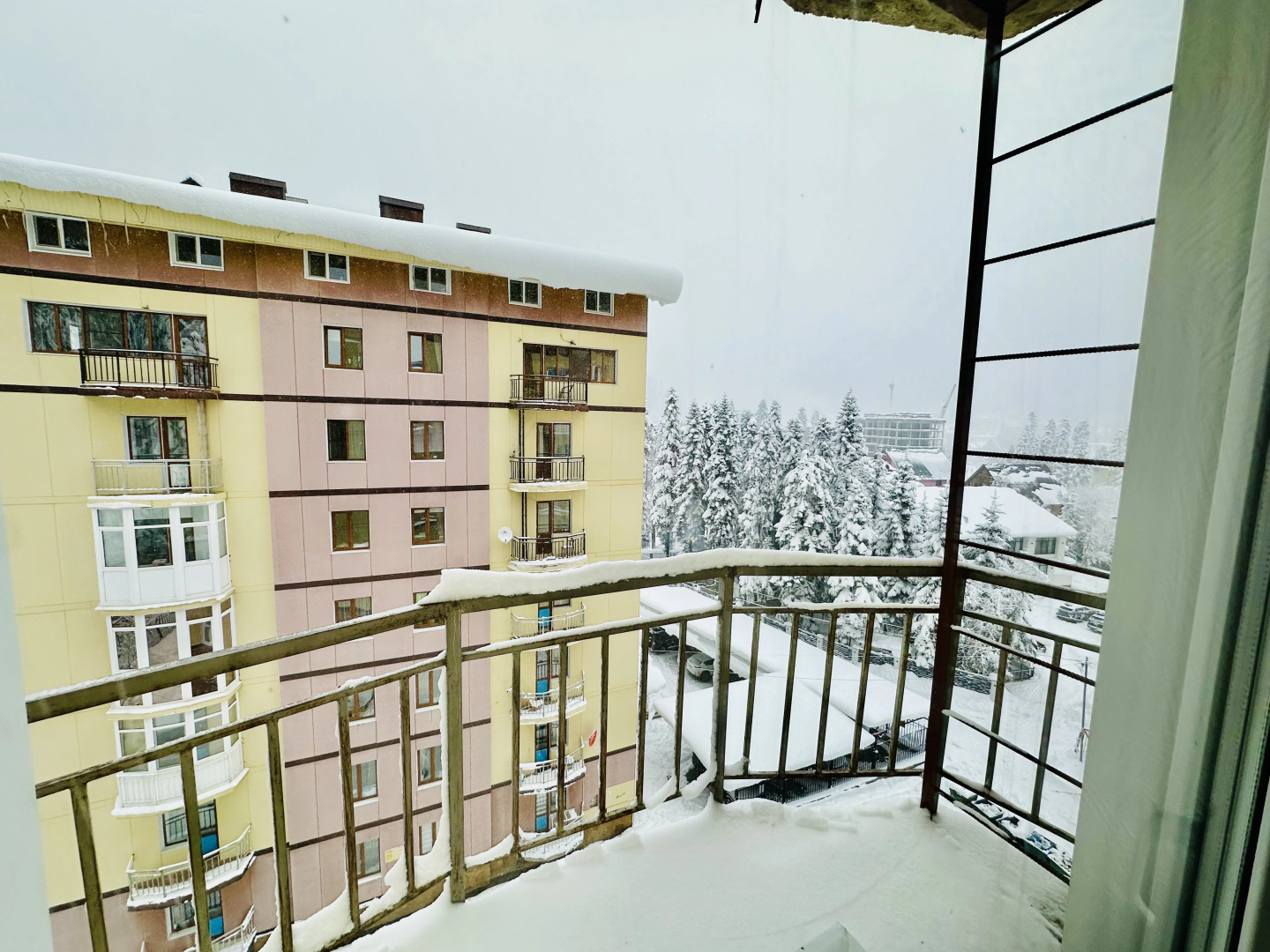 Квартира на Аланской, 25 "Трехкомнатные"