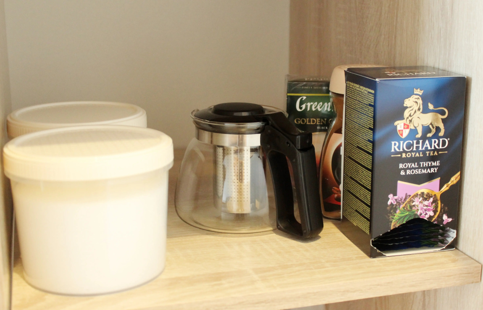 Квартира - студия рядом с проспектом Октября.