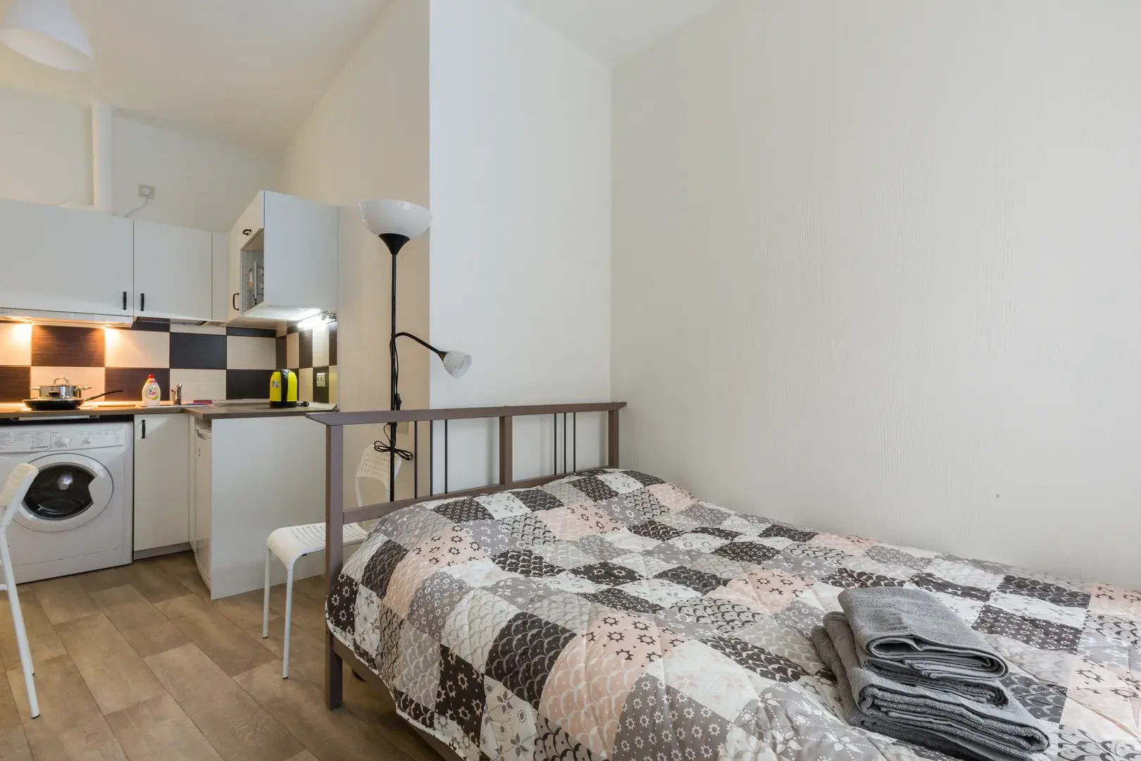 Квартира BombFlat с видом на город на Гривцова