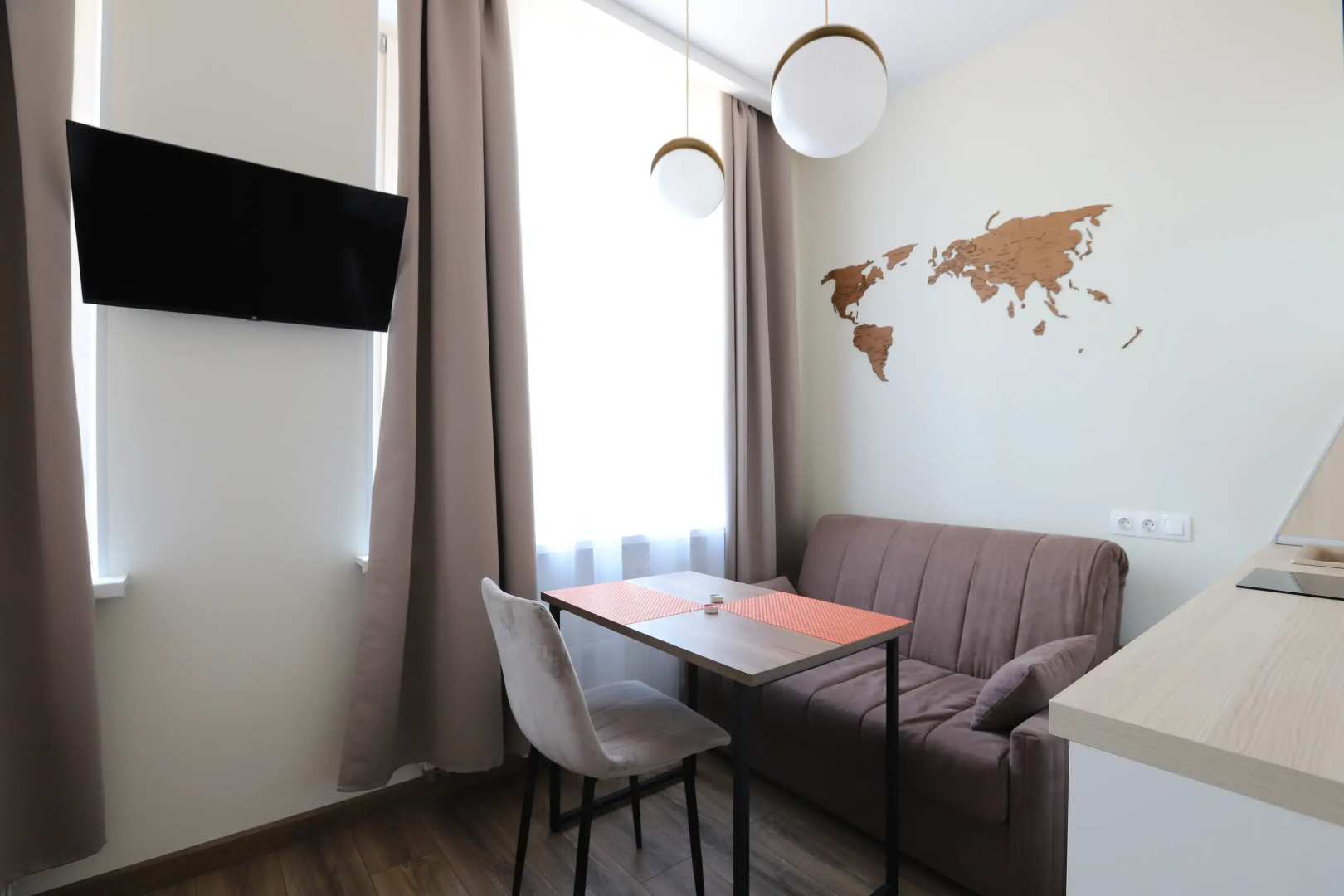 Квартира MaxRealty24 Admirala Makarova 6A