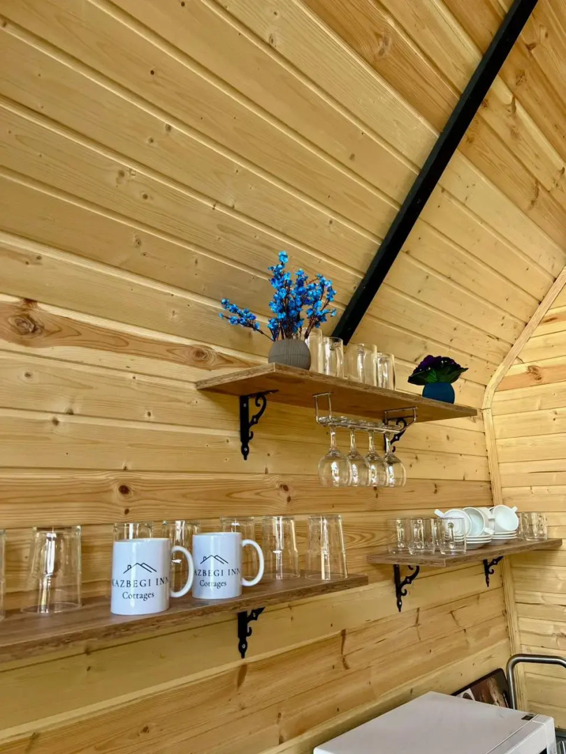 Шале Kazbegi Inn Cottages