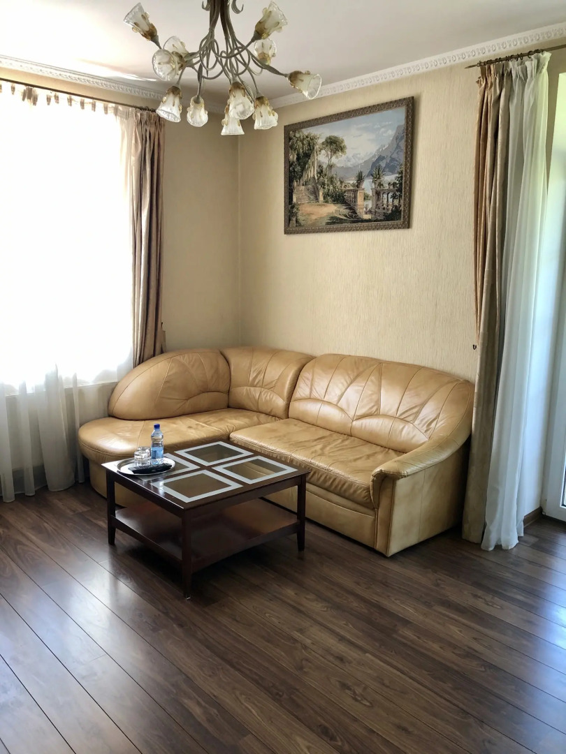 Жилое Помещение У каштана