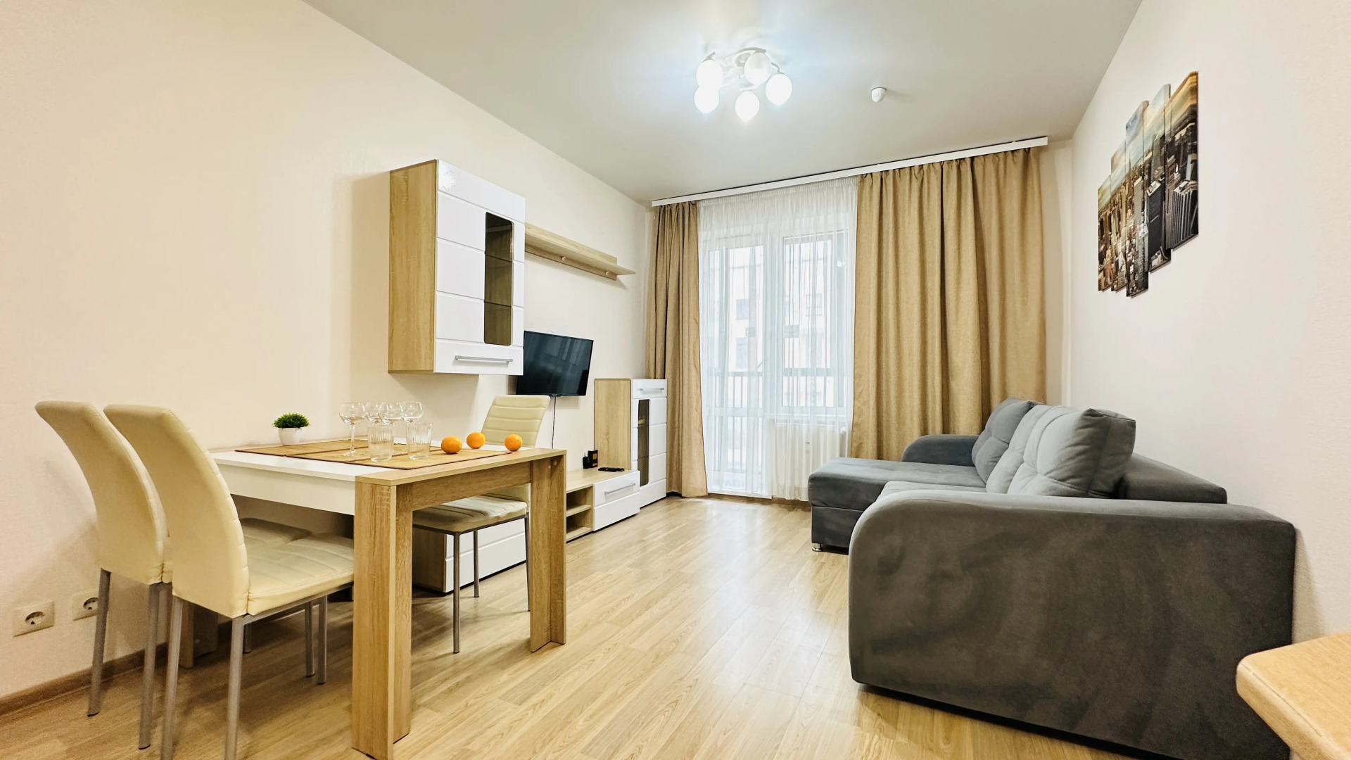 Квартира Уютная Евро-двухкомнатная у Набережной