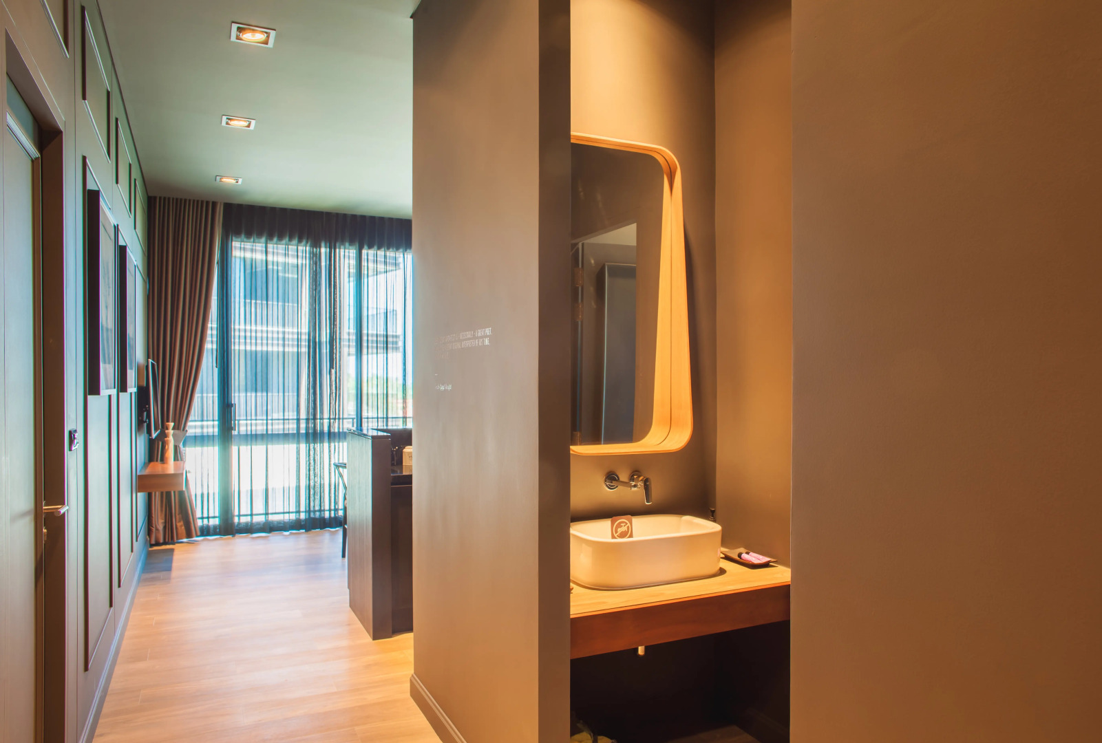 Saturdays Residence by Brown Starling Apart Hotel