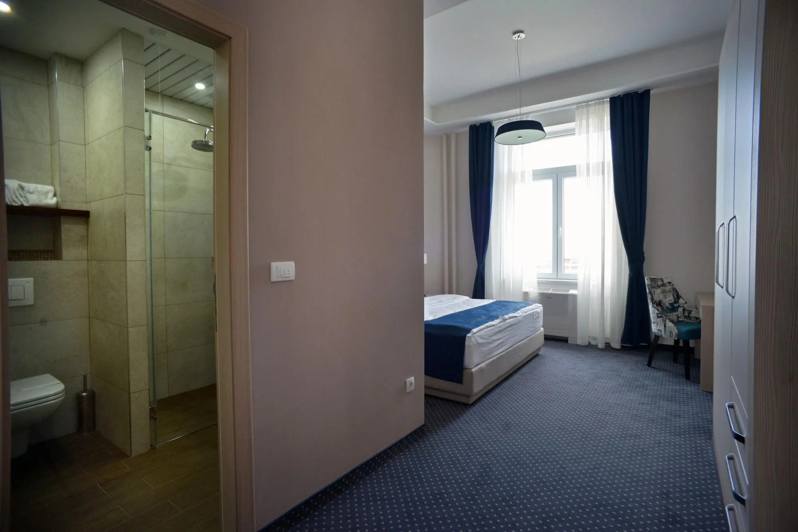 Ночлег и завтрак (B&B) Five Points Square - City Center