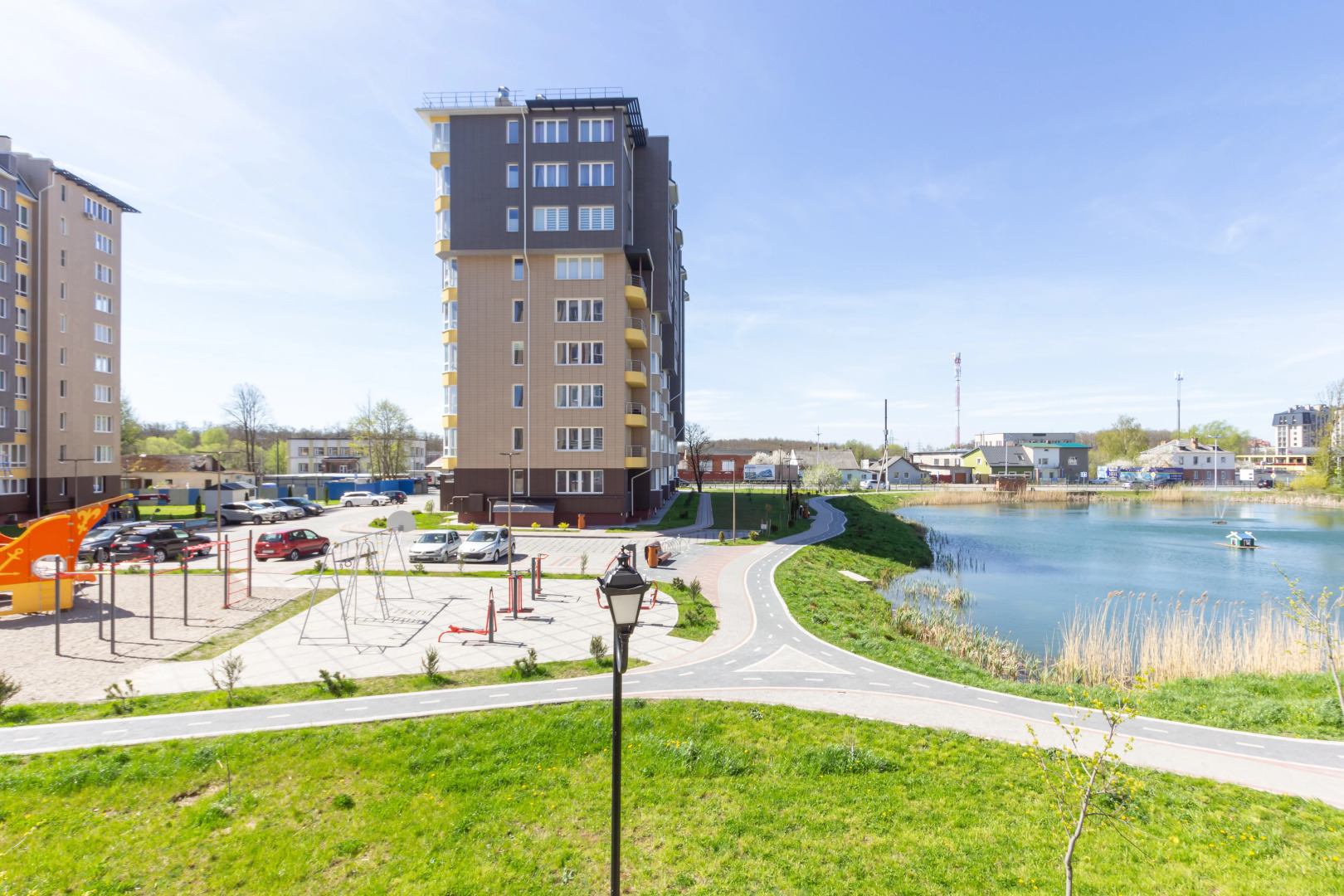 Квартира с видом на озеро