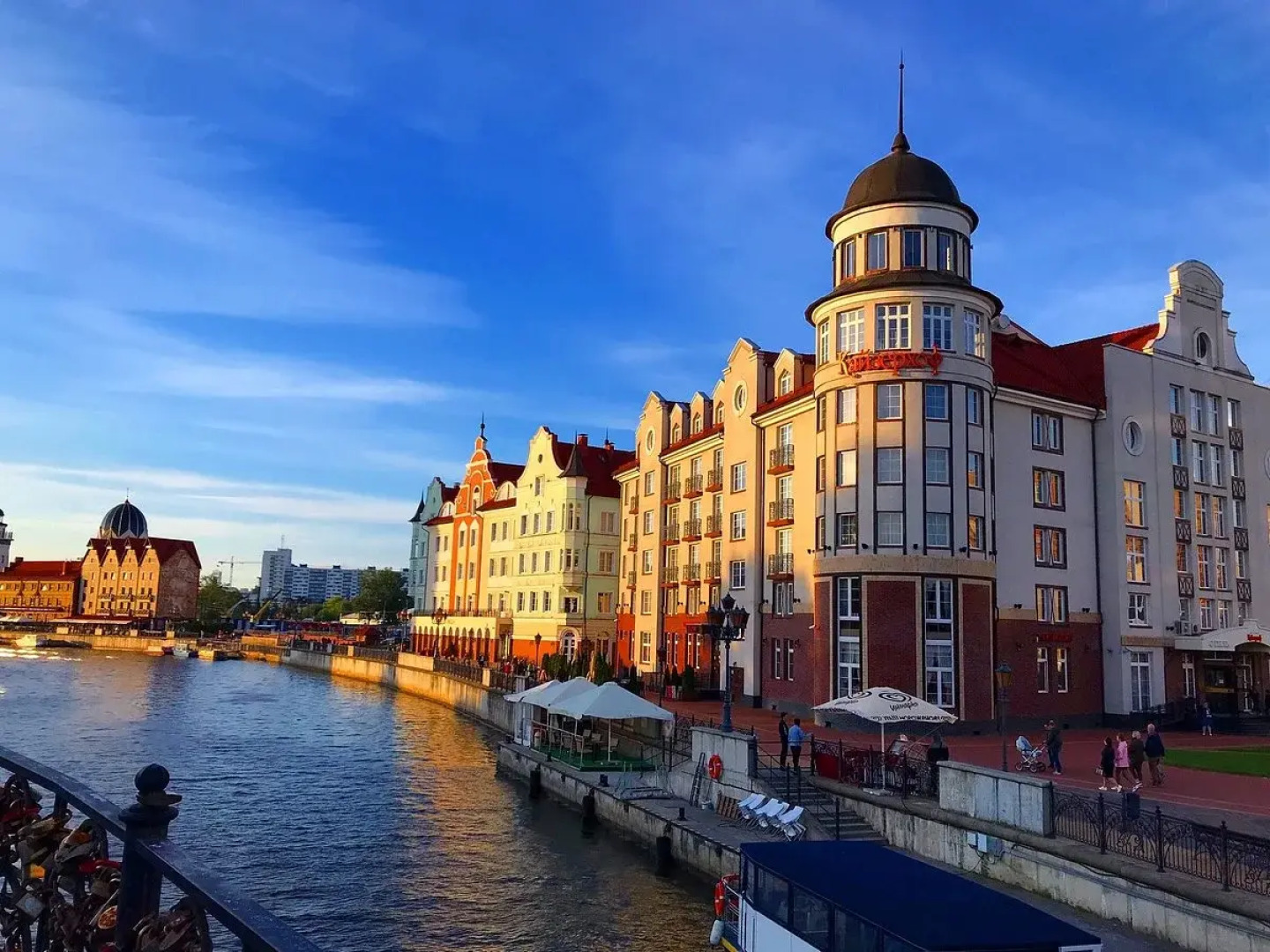 Апартаменты 2х-комнатная квартира возле Южного вокзала