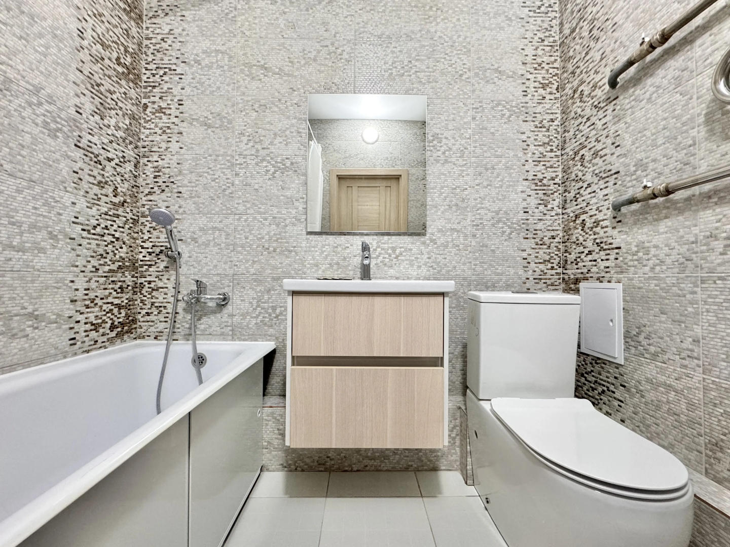 Квартира Hugge Place [Объект 185]