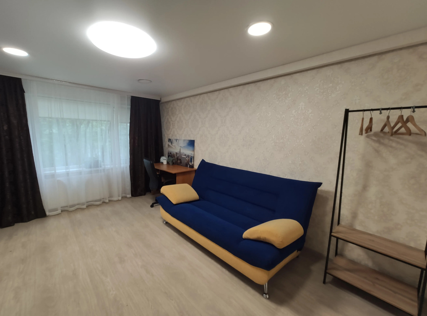 Квартира Трёхкомнатная на Семёновском Озере