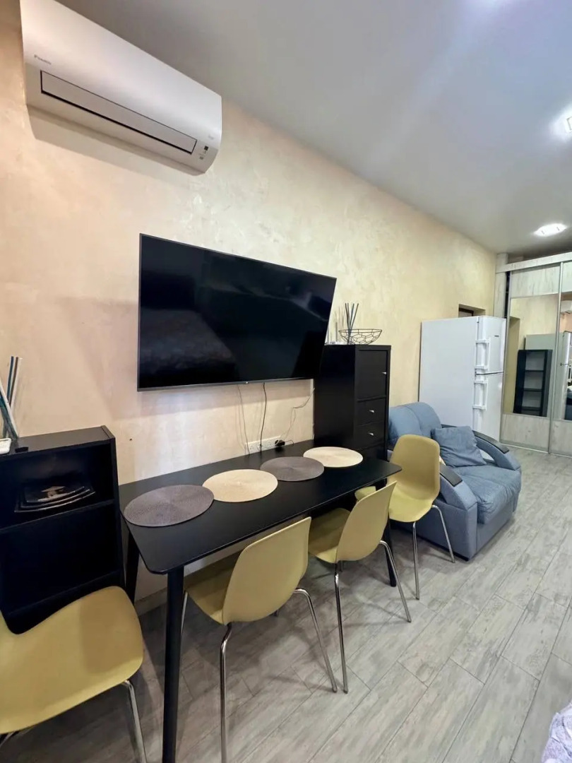 Квартира Студия с Чердаком Напротив ТЦ Горки город