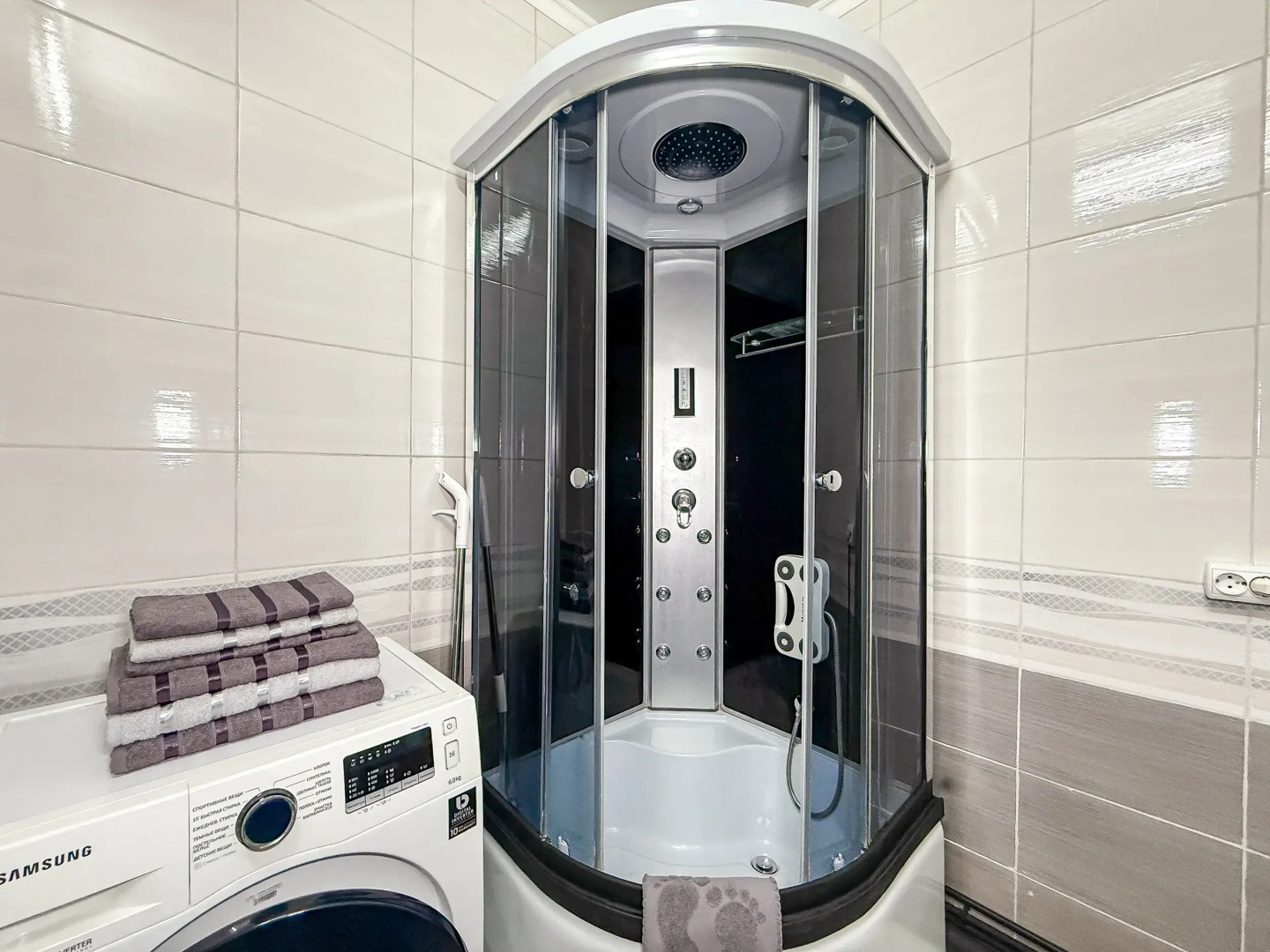 Апартаменты Монако 24 на Владимирской 55В/231