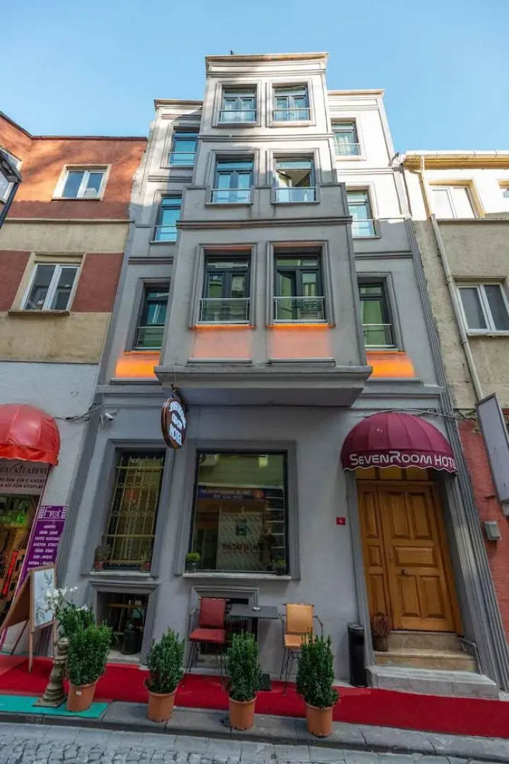 Seven Rooms Oldcity Hotel