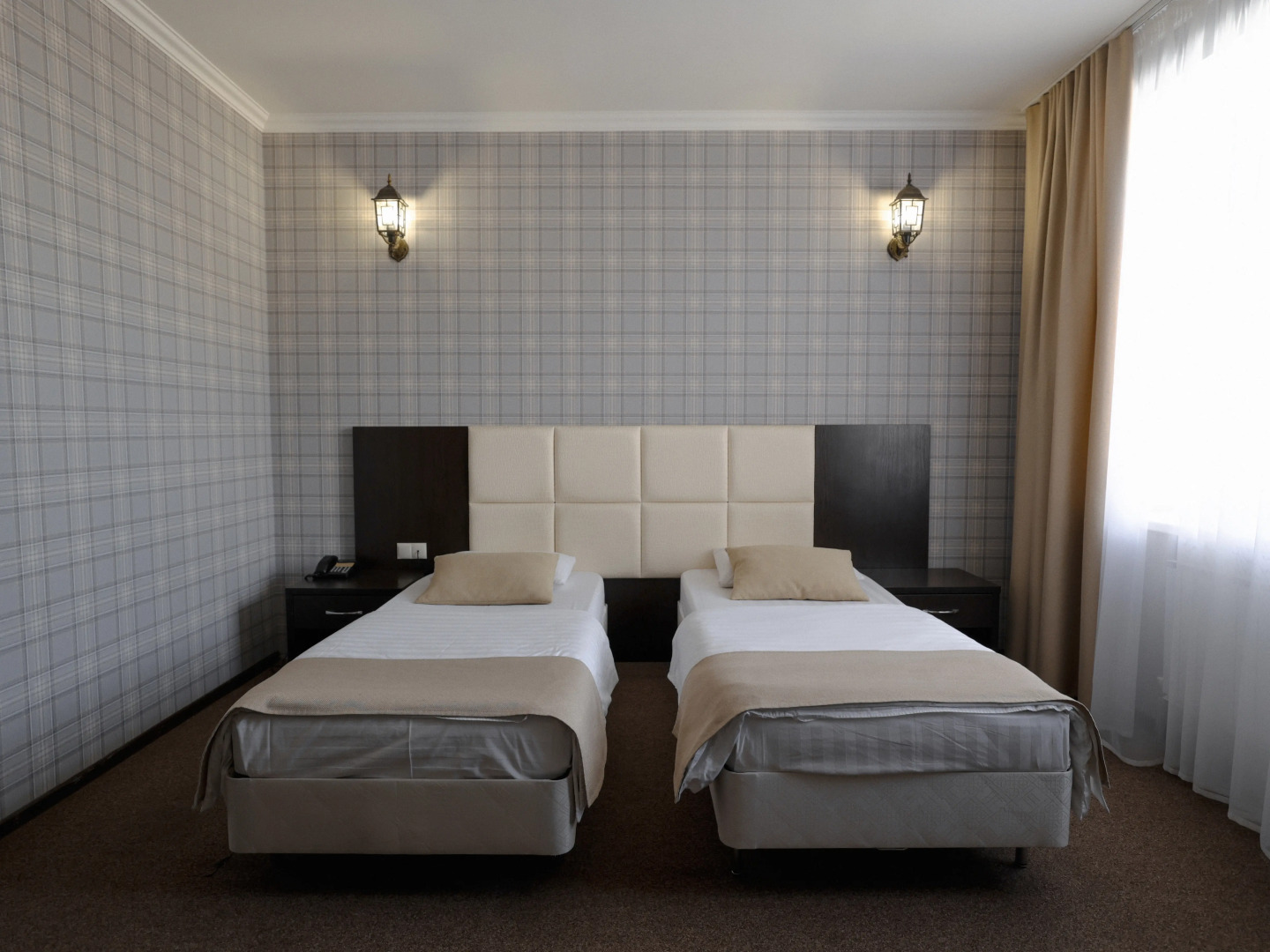 Отель Мартон Ока