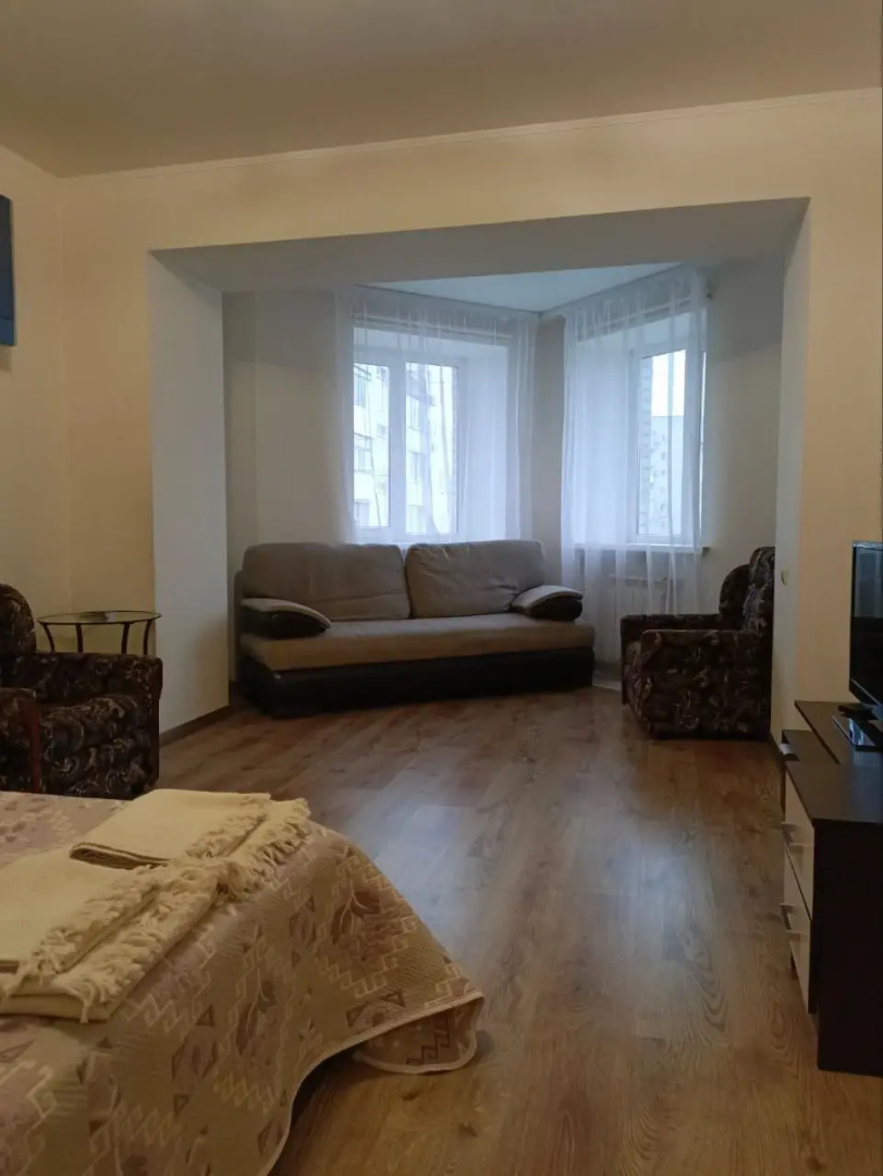 Квартира Удобная Горизонт 24