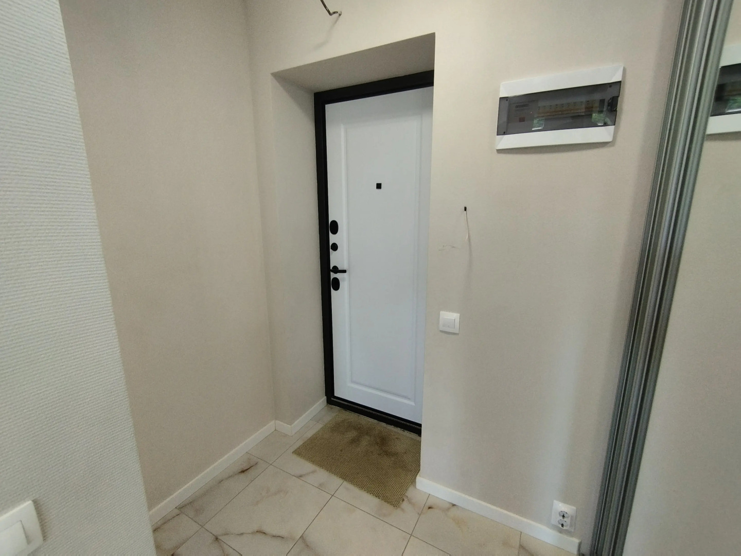 Апартаменты 2-х комнатные апартаменты на Есенина 69