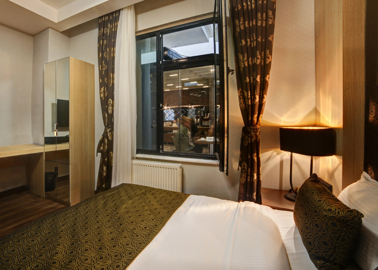 Отель Pell Palace Hotel & Spa