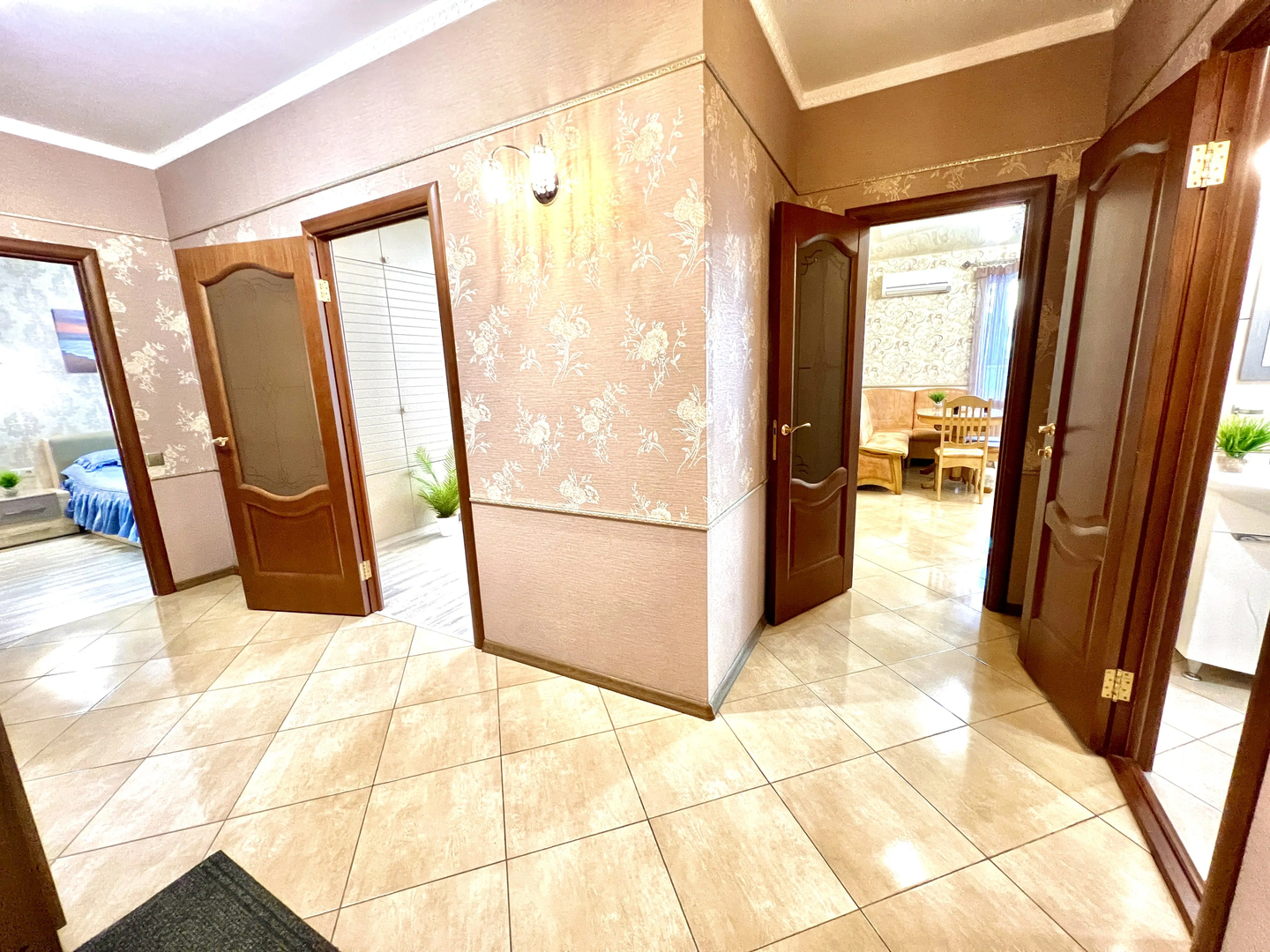 Апартаменты двухкомнатные на Садовой 337