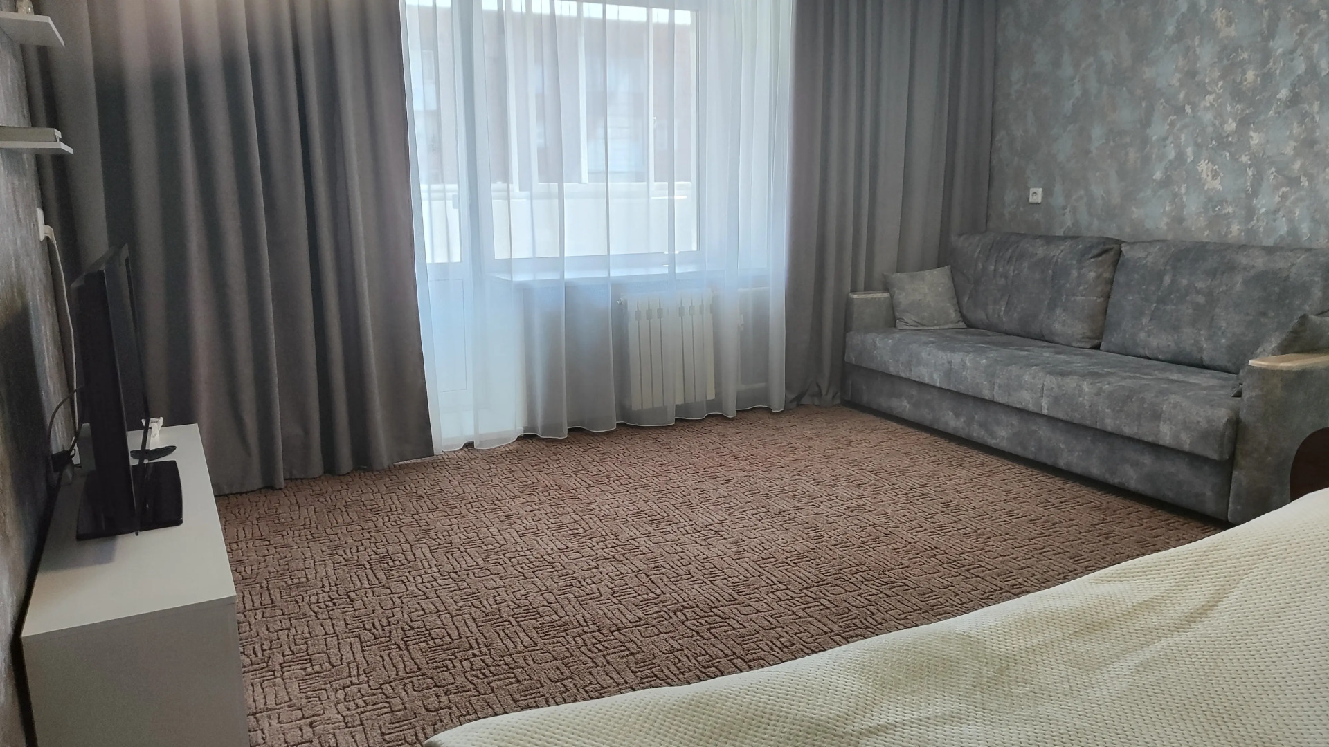 Апартаменты 1-К Квартира на 8 Марта 4