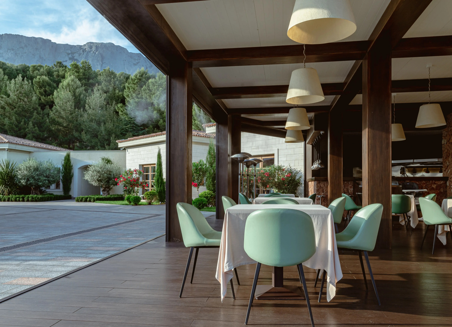 Отель Крымский Бриз Hotel & Villas