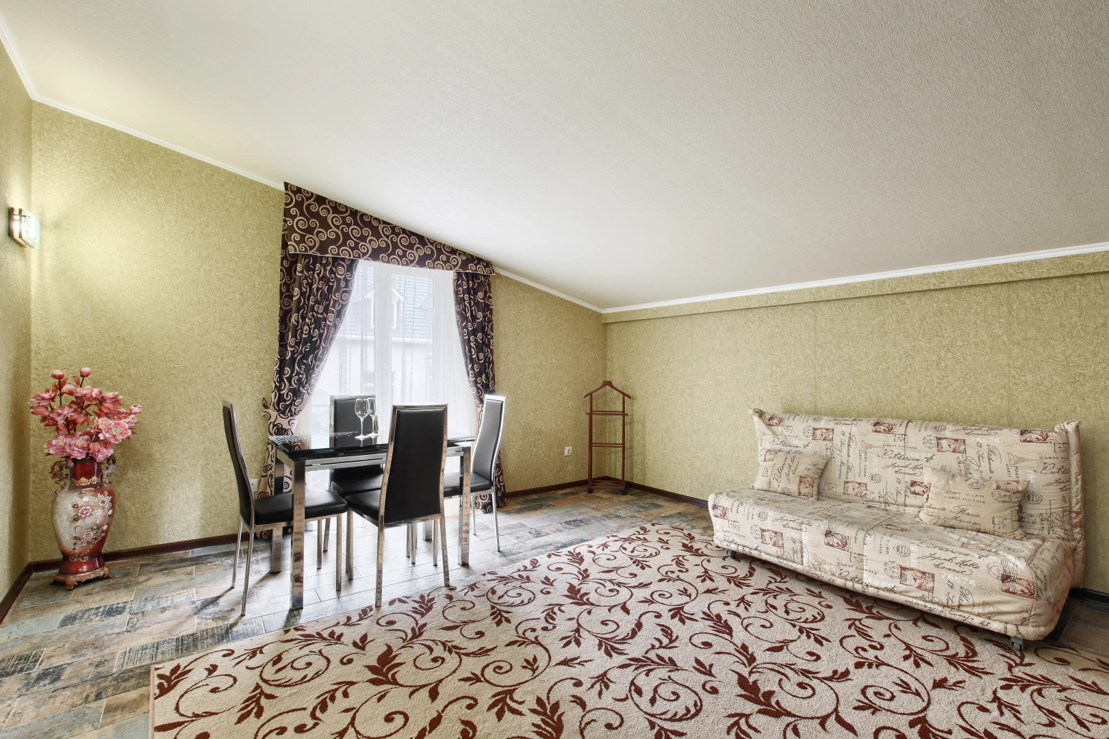 Отель Ночной Квартал