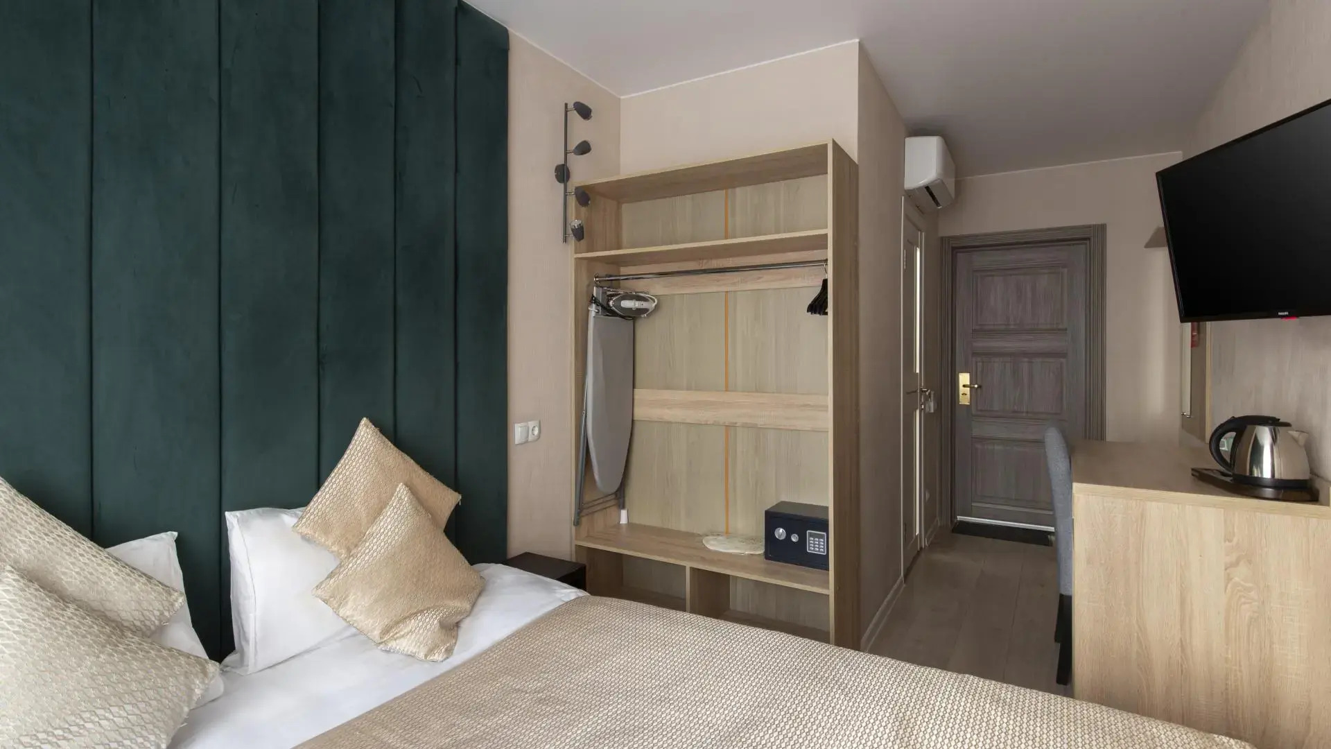 Отель Amigo Syncotel