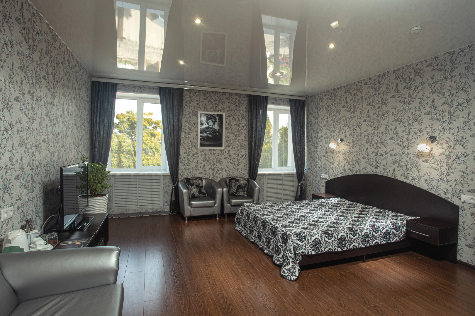 Отель Изумруд