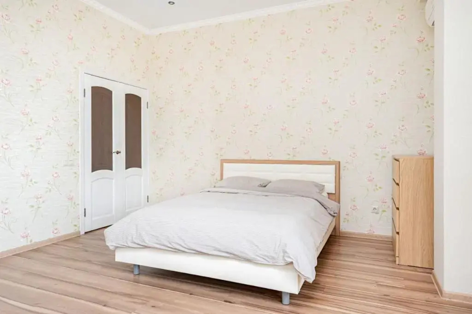 Апартаменты Роскошные возле Чаши